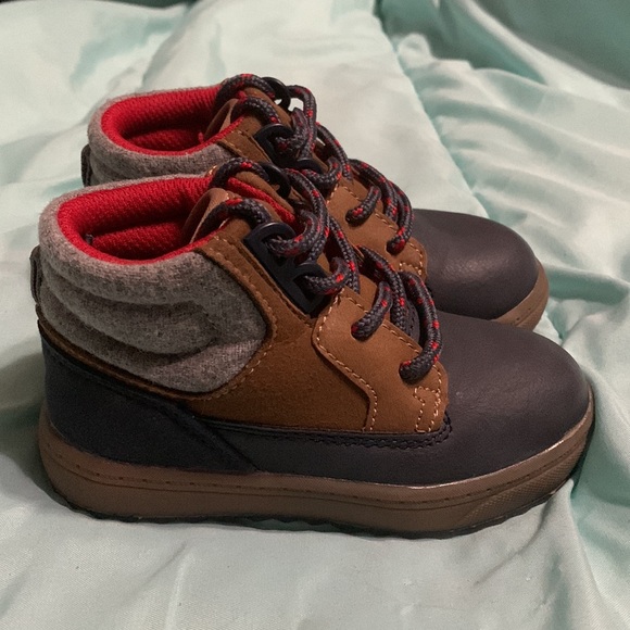 NEW toddler boys boots! - Picture 3 of 6